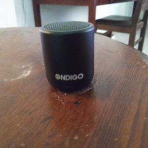 Indigo blue tooth speaker